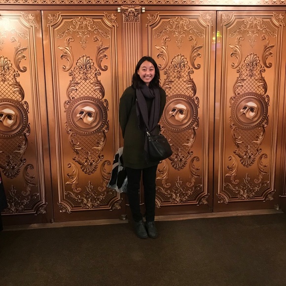 Meet your Posher, Ashley - Picture 1 of 1